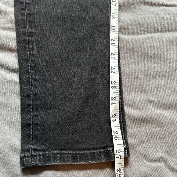DU/ER Women's Performance Denim Girlfriend Jeans - Picture 12 of 14